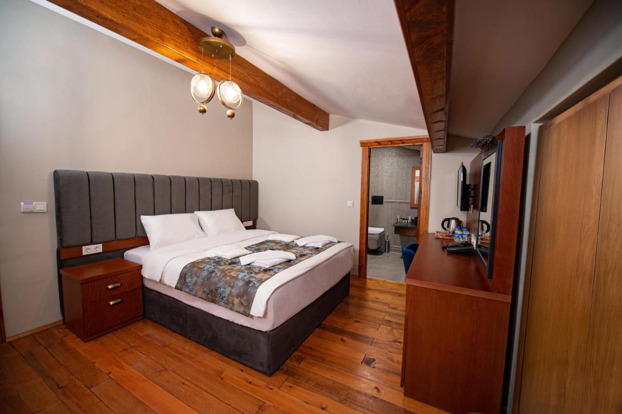 Ahiska Palas Otel Карс Екстериор снимка