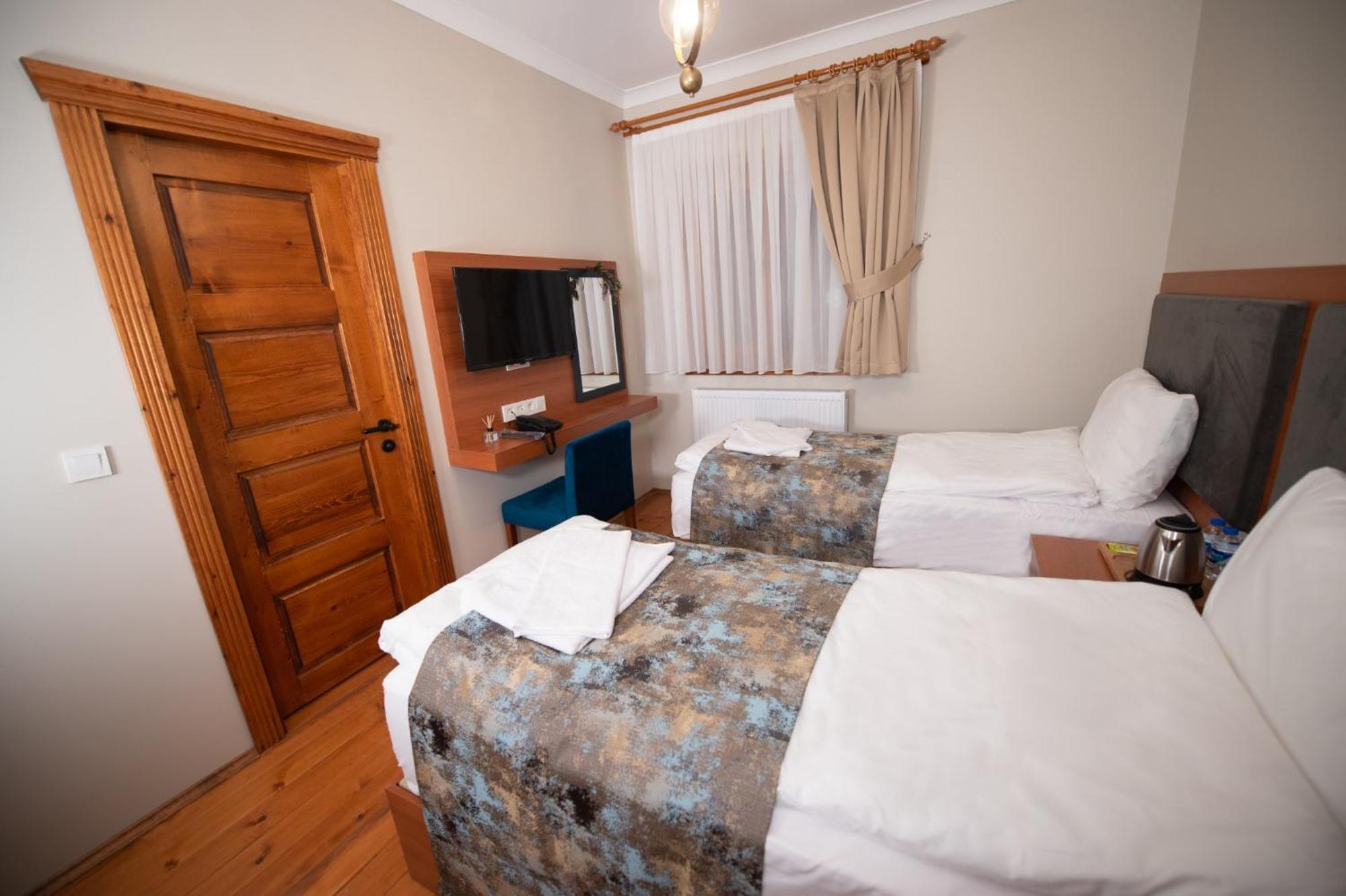 Ahiska Palas Otel Карс Екстериор снимка